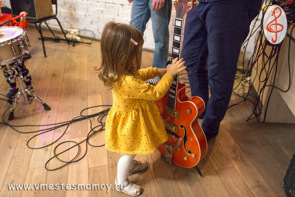 Новогодний рок-н-ролл с Amigos Band. Изображение 4