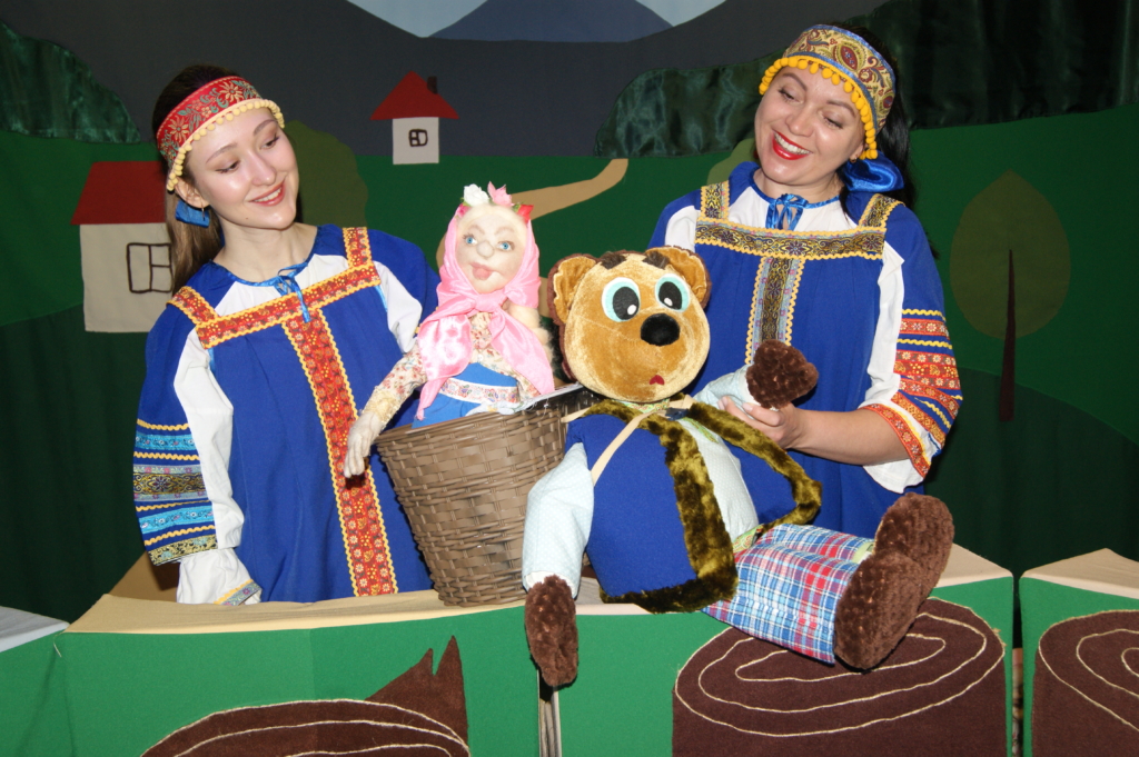 Маша и Медведь (Рыжий театр). Изображение 1