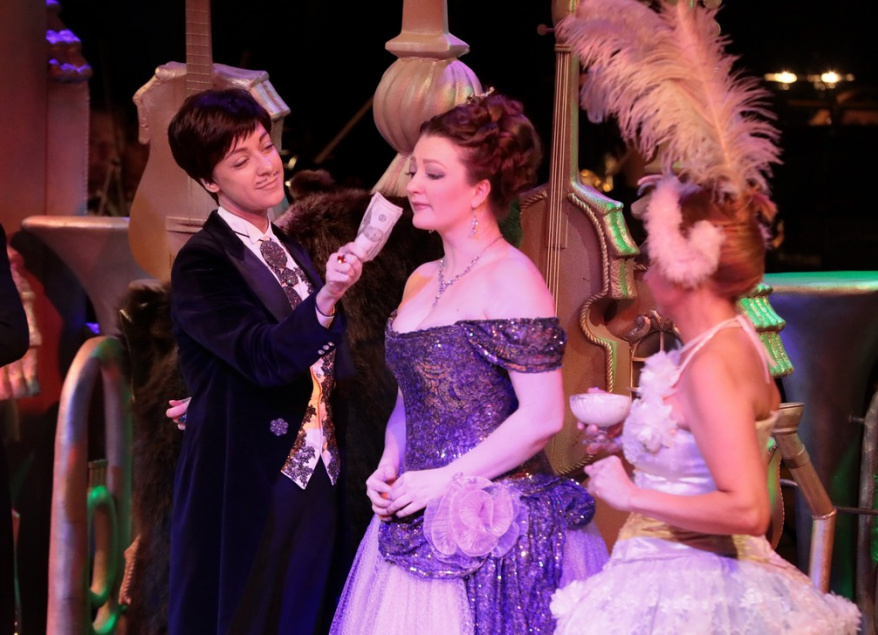 Летучая мышь (Геликон–Опера). Изображение 4