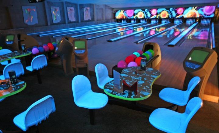 Высотка боулинг клуб. Изображение 3