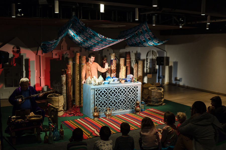 Сказка о богатыре Кахрамоне,  восточной царевне и волшебной птице Симург. Изображение 3