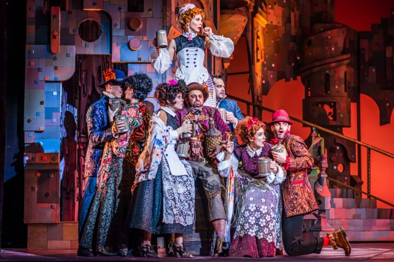 Собака на сене. Изображение 4