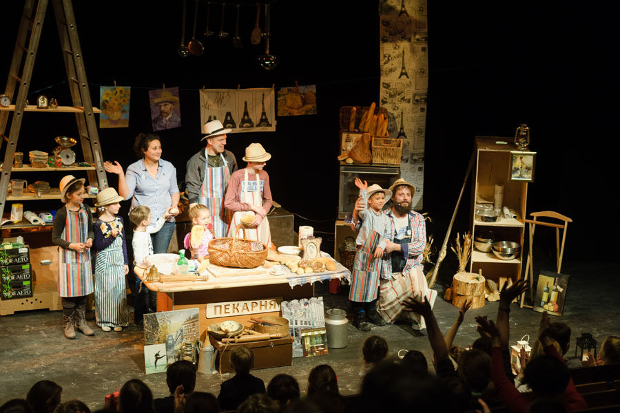 Семейная пекарня. Рождественский день. Изображение 7