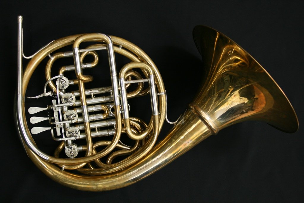 Рисуем валторну. Изображение 2