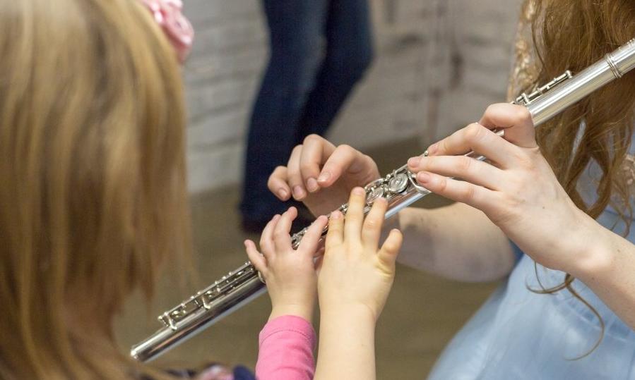 Рождественские и новогодние мелодии. Изображение 2