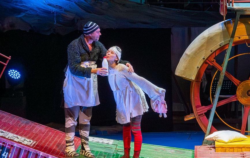 Мама-кот. Изображение 1