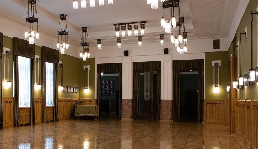 Экскурсия (Театр Ленком Марка Захарова). Изображение 2