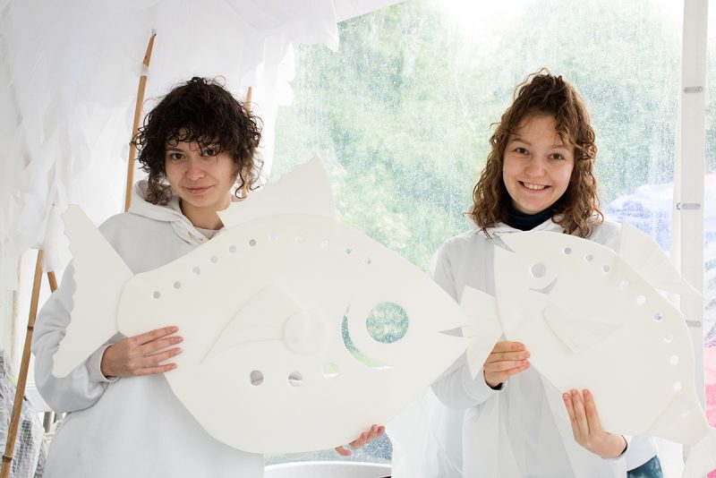 Уличный спектакль "Люди-рыбы. Эволюция". Изображение 6