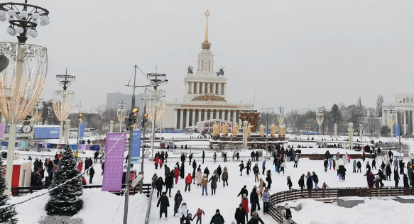 Каток на ВДНХ. Изображение 5