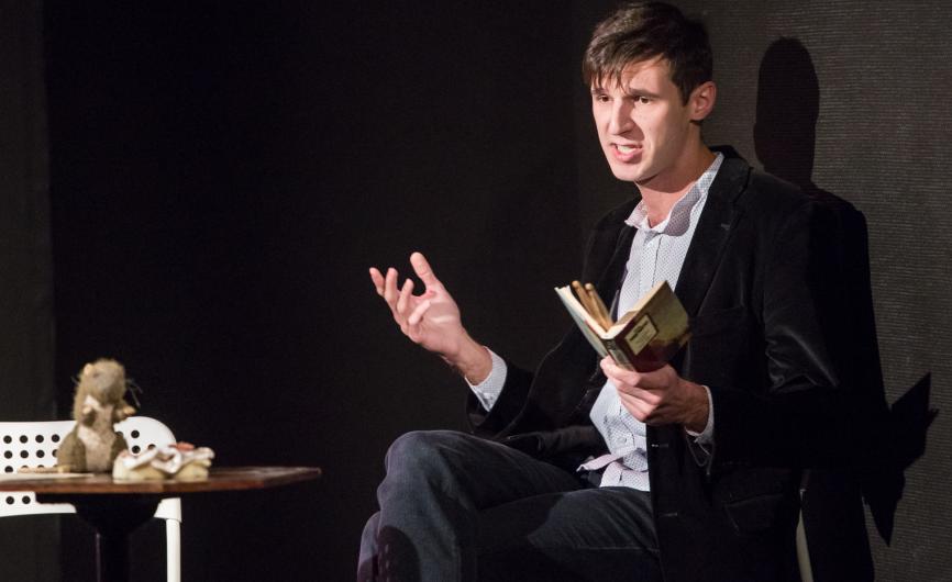 Тео – театральный капитан. Изображение 1