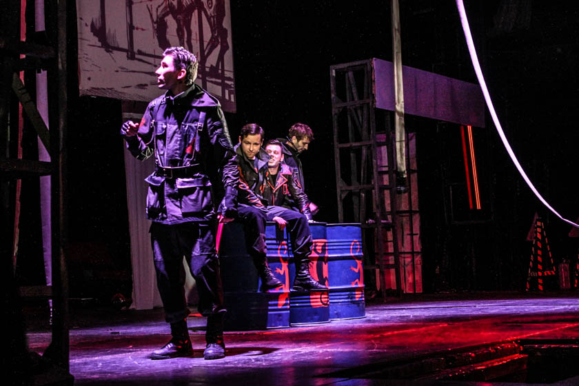 451 градус по Фаренгейту. Изображение 9