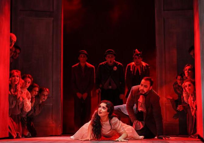 Паяцы. Изображение 6