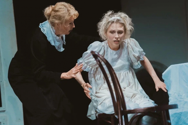 Сотворившая чудо (Театр у Никитских ворот). Изображение 5