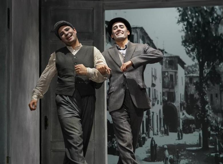 Паяцы. Изображение 1