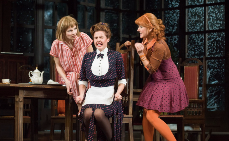 Восемь любящих женщин . Изображение 4