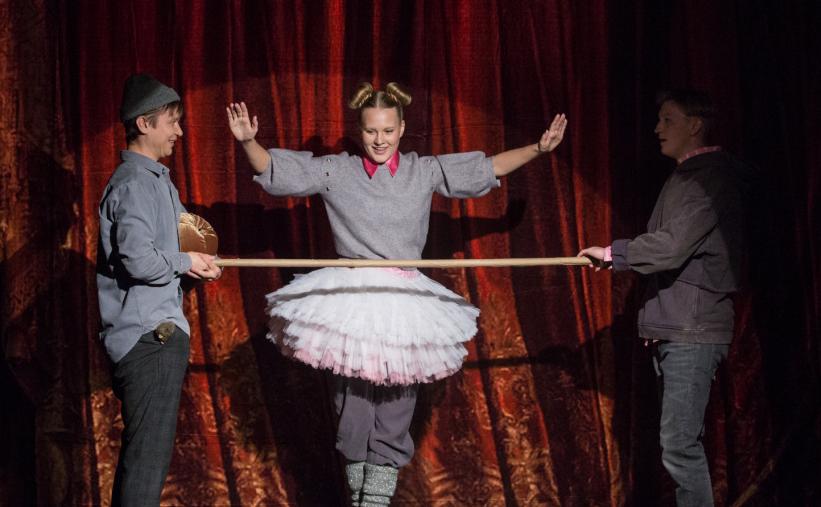 Тео – театральный капитан. Изображение 2