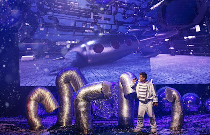 Лунозавр в космосе. Изображение 6