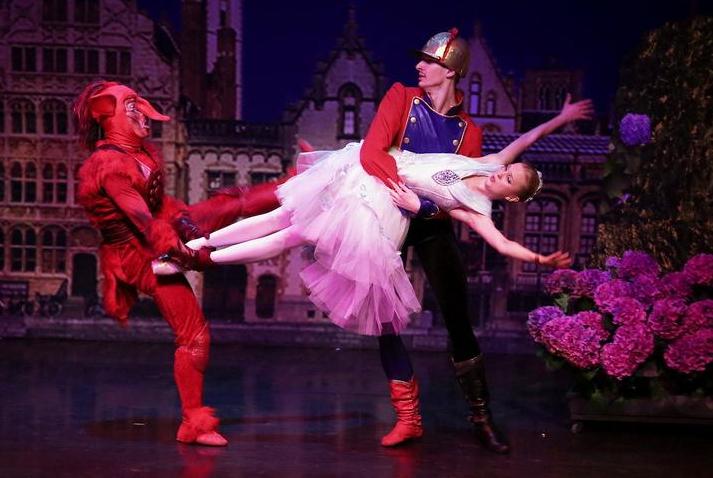 Стойкий оловянный солдатик (на сцене ДМТЮА). Изображение 13