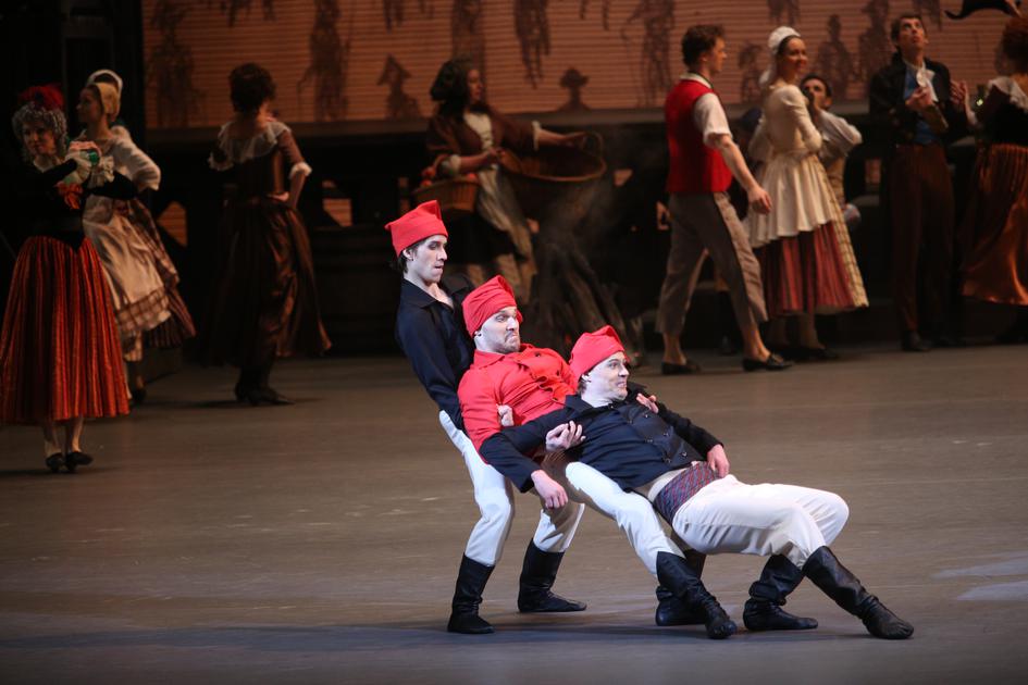 Пламя Парижа. Изображение 1