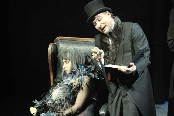 Безумная из Шайо. Изображение 10