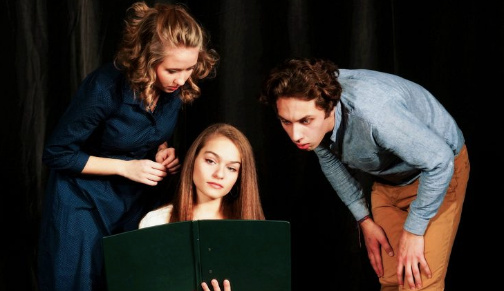 Последний звонок (Московский Театр Русской Драмы п\р М. Щепенко). Изображение 5