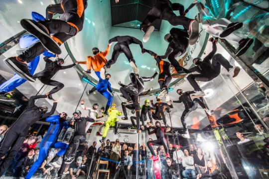 Cпортивно-развлекательный центр Freezone. Изображение 1