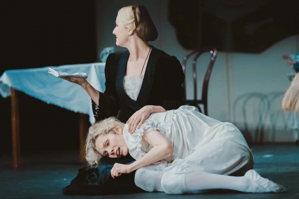 Сотворившая чудо (Театр у Никитских ворот). Изображение 9