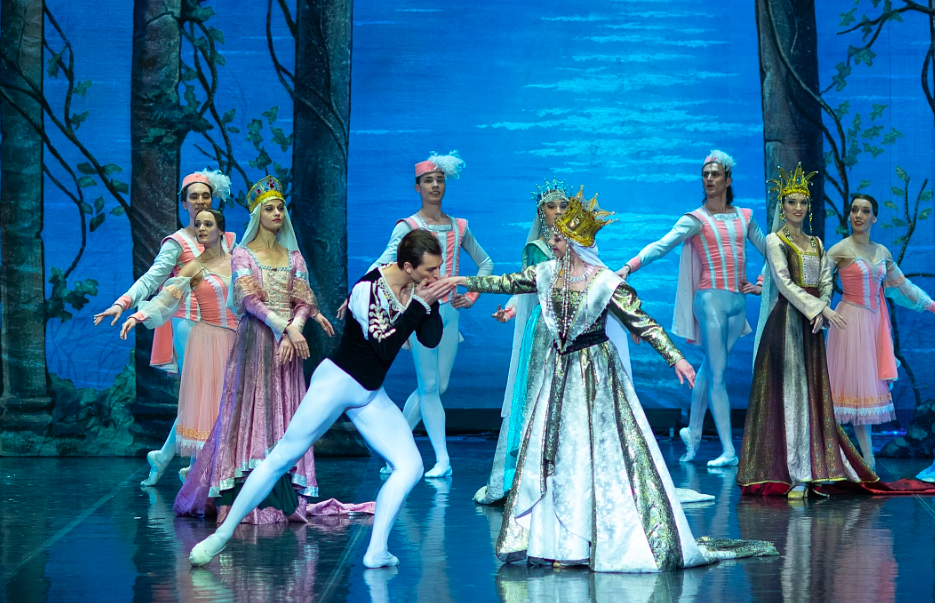 Лебединое озеро (Москонцерт Холл). Изображение 2