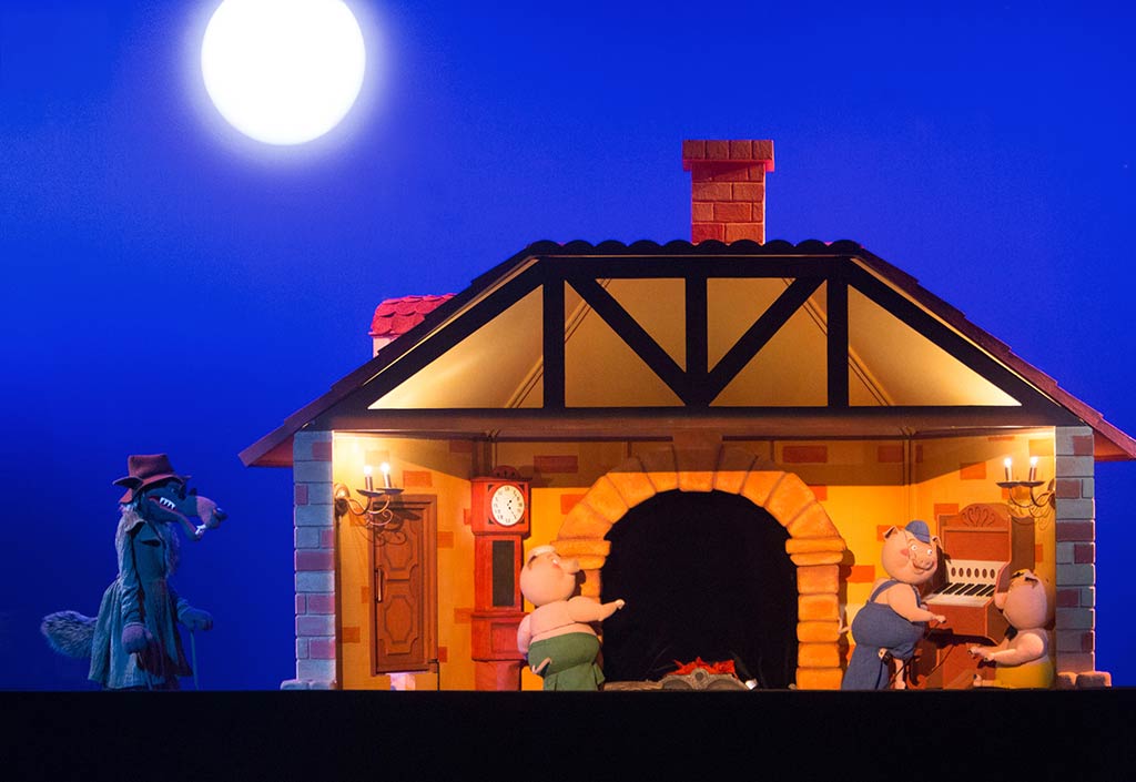 Три поросёнка (Театр Кукол им С.В.Образцова). Изображение 1