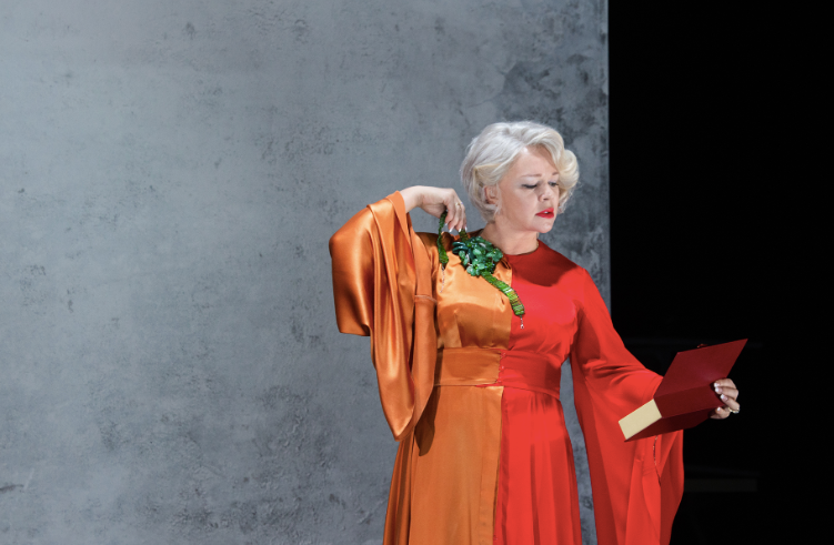 Бесприданница (Театр им. Моссовета). Изображение 11