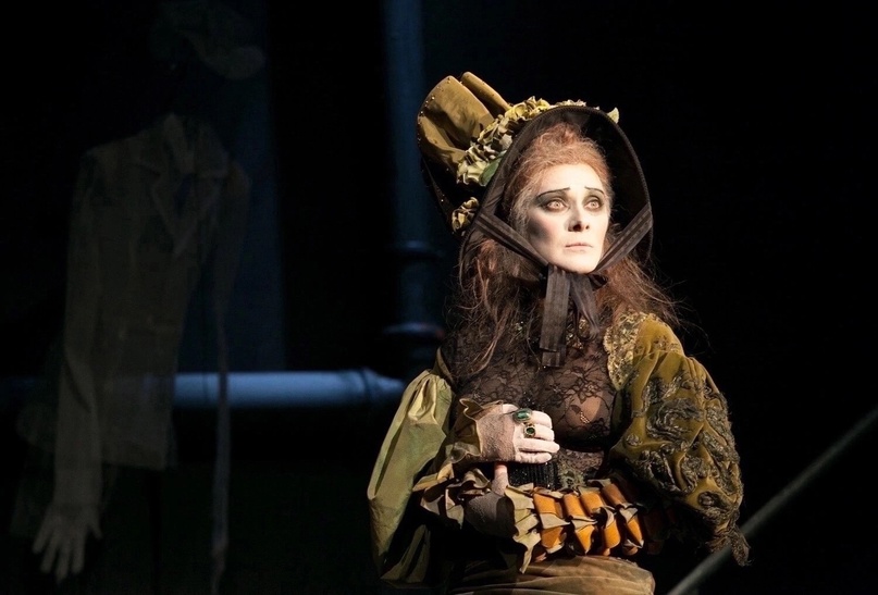 Безумная из Шайо. Изображение 6