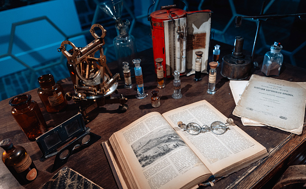 Старый Английский двор. Изображение 2