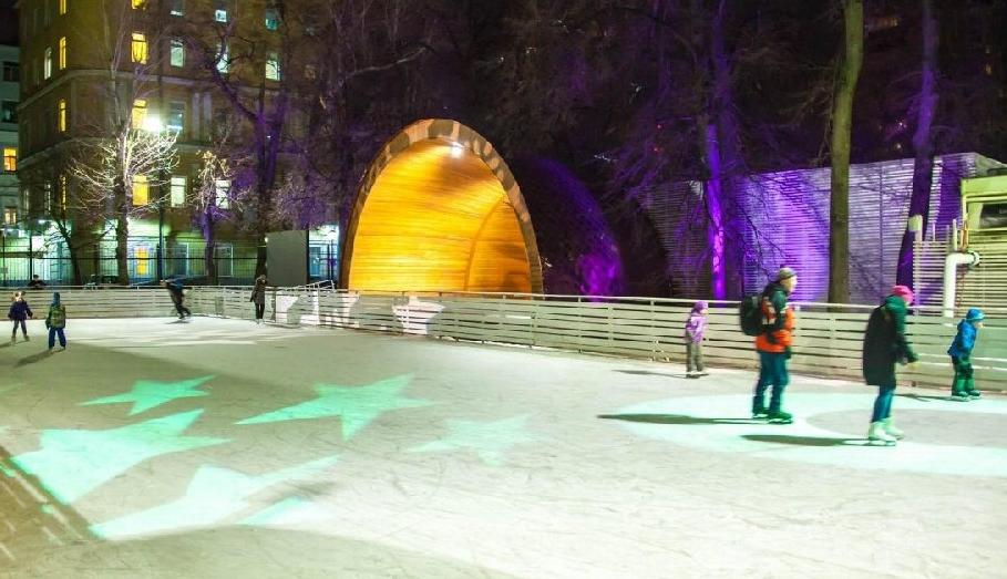 Открытый каток в Саду им. Баумана. Изображение 2