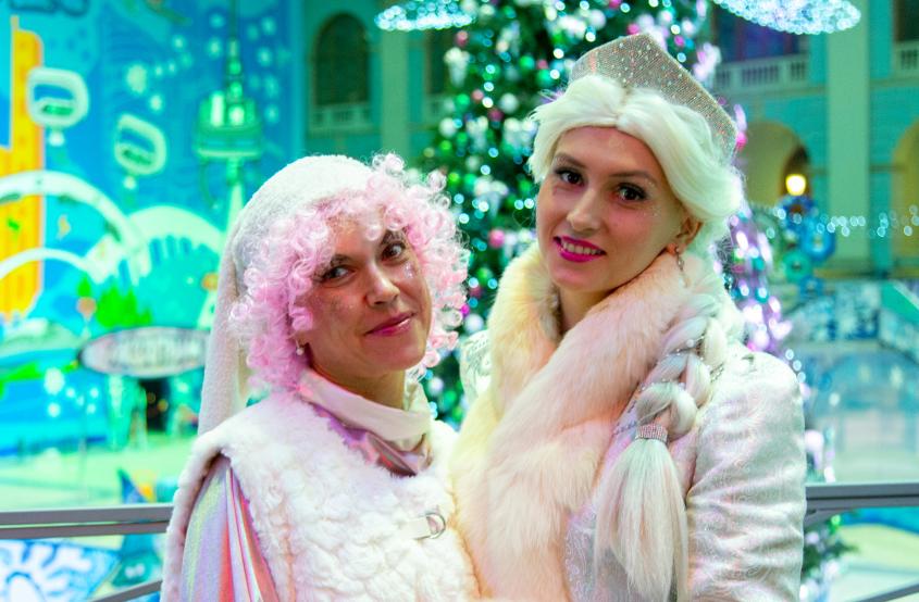 ЁЛКА В ГОСТИНОМ ДВОРЕ. Изображение 4