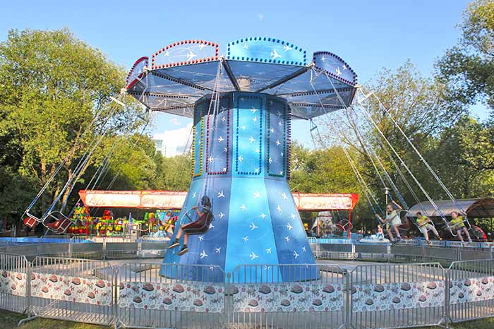 Луна-парк "Карусель" в парке Дружбы на Речном вокзале. Изображение 3