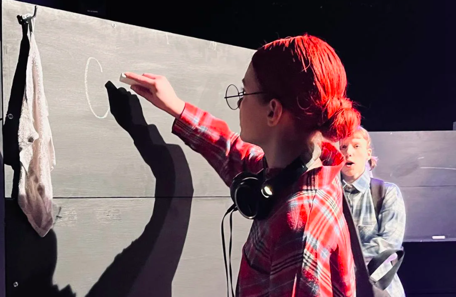 СОНЯ ИЗ 7 "Буээ". Изображение 1