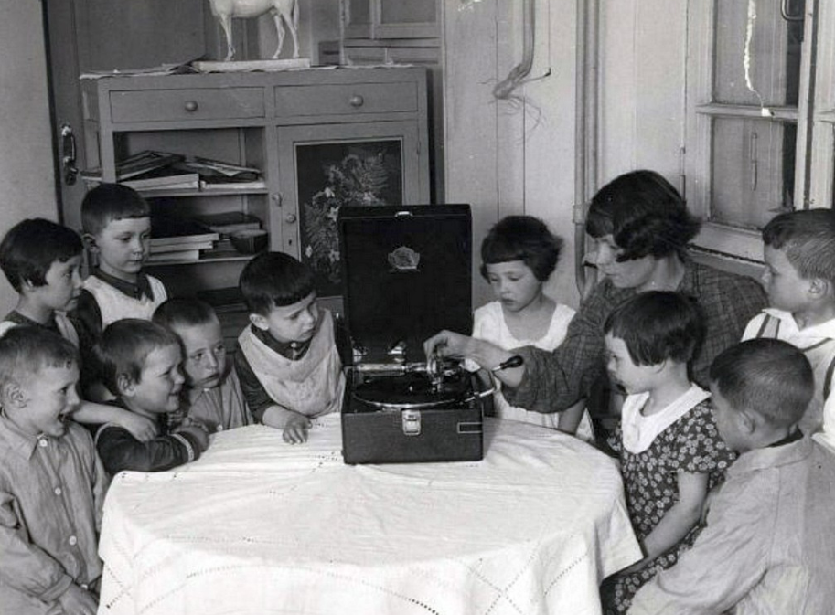 Физиолог: памятник смешным зверям. Изображение 1