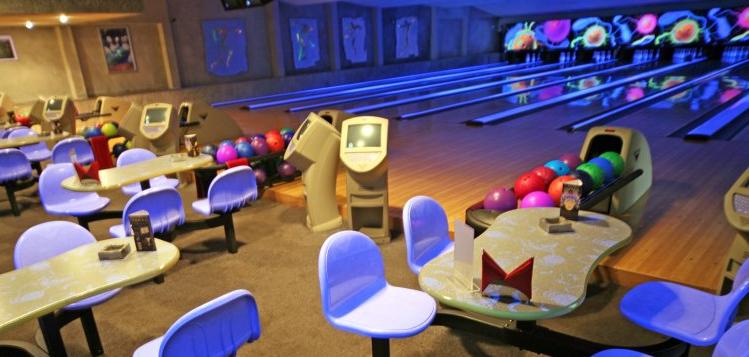 Высотка боулинг клуб. Изображение 4