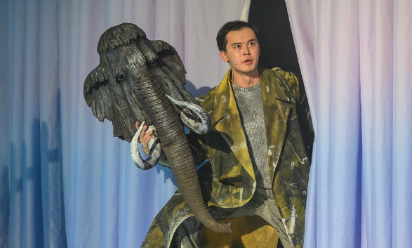 Морж, учитель и поэт (МХТ им. А.П.Чехова). Изображение 4