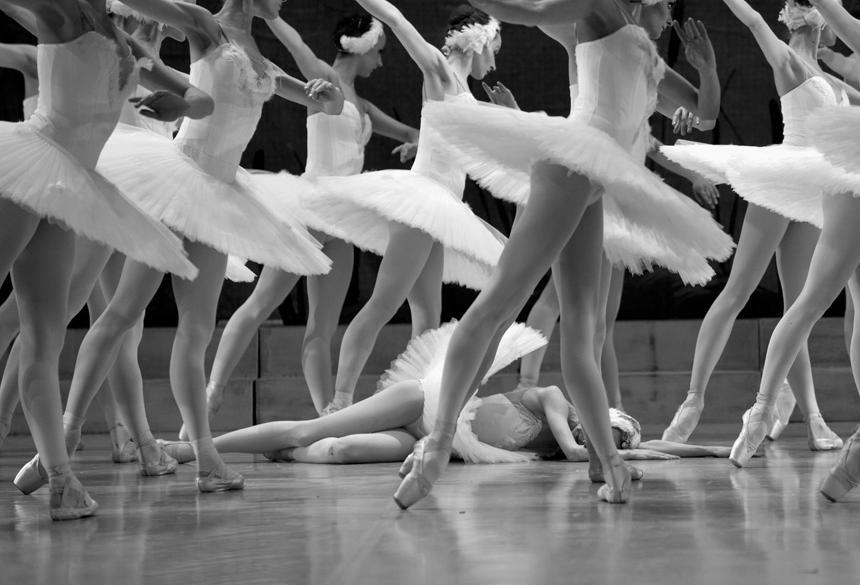 Лебединое озеро (на сцене ЦКИ «Меридиан»). Изображение 13