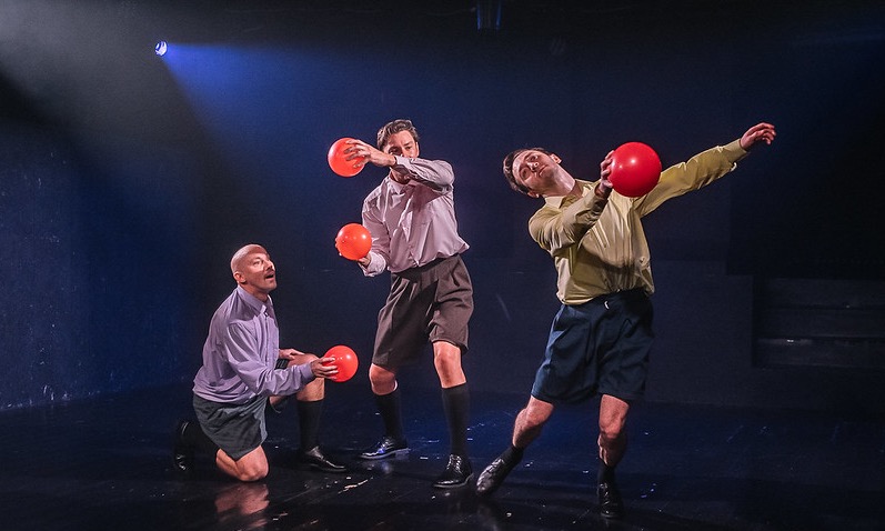 вне поля зрения. Изображение 1