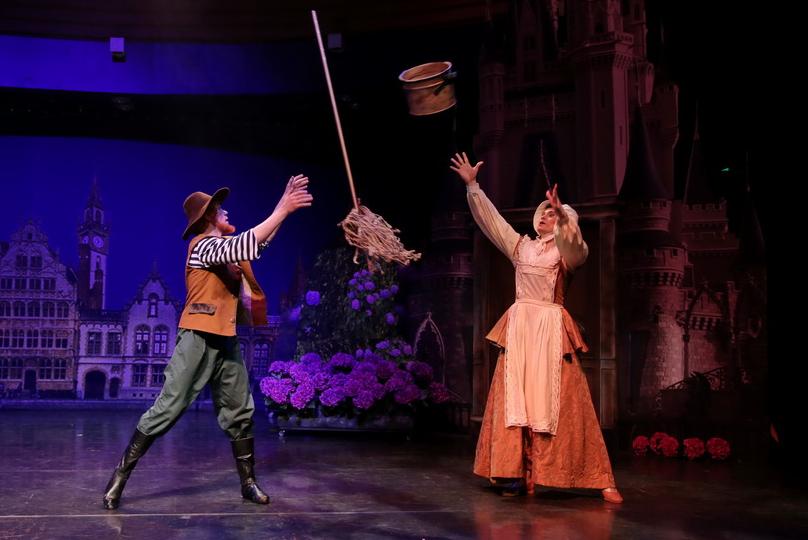 Стойкий оловянный солдатик (на сцене ДМТЮА). Изображение 3