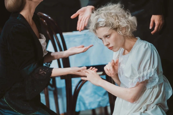 Сотворившая чудо (Театр у Никитских ворот). Изображение 2