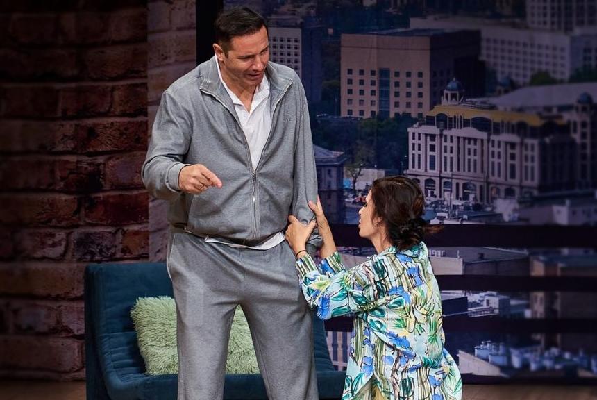 Обними меня. Изображение 1