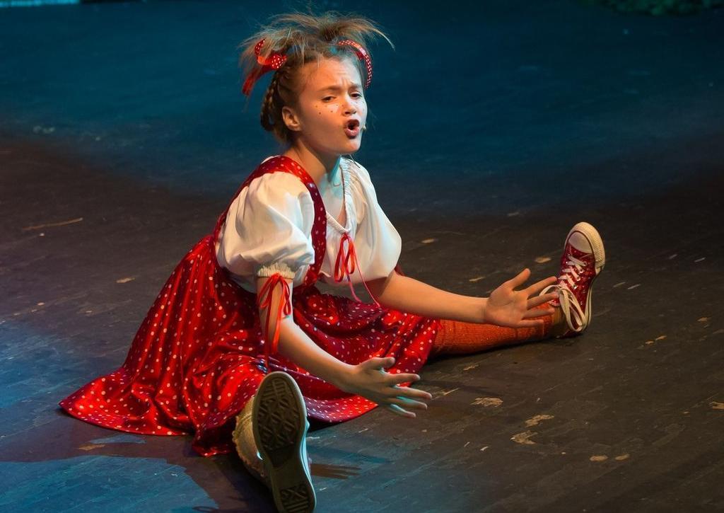 Ваня в сарафане. Изображение 7