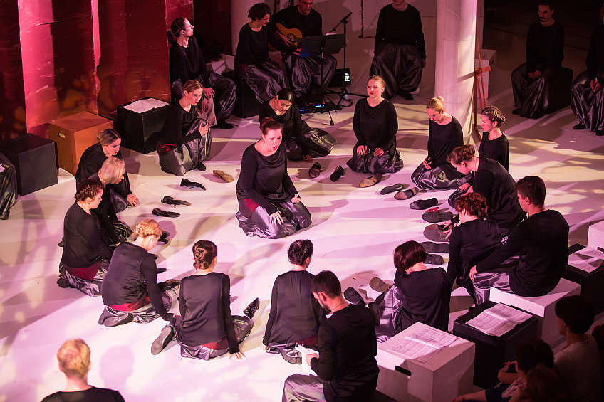 Красное. Изображение 7