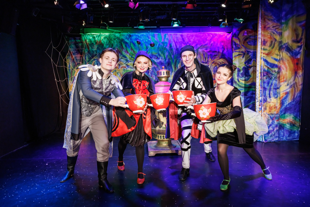 Цокотуха-именинница. Изображение 6