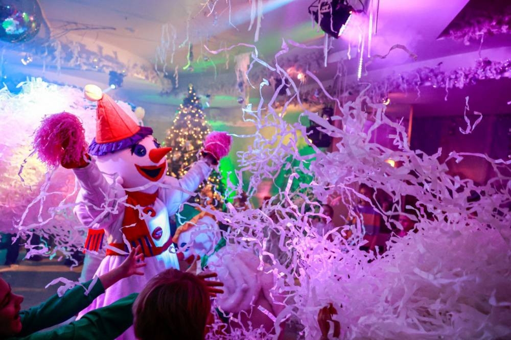 Новогоднее представление со спектаклем. Изображение 6