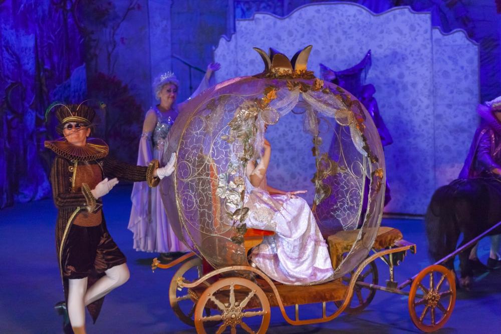 История хрустальной туфельки. Изображение 2