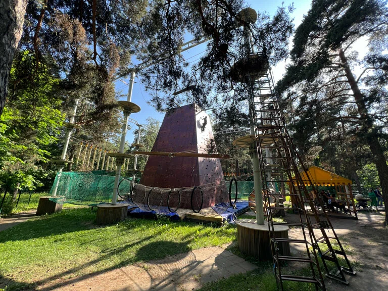 Веревочный парк в парке "Кузьминки". Изображение 3